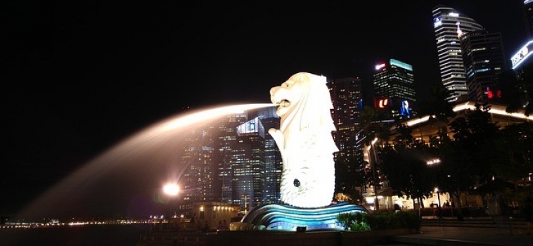 Travelling on a Budget to Singapore? Use these Mobile Apps